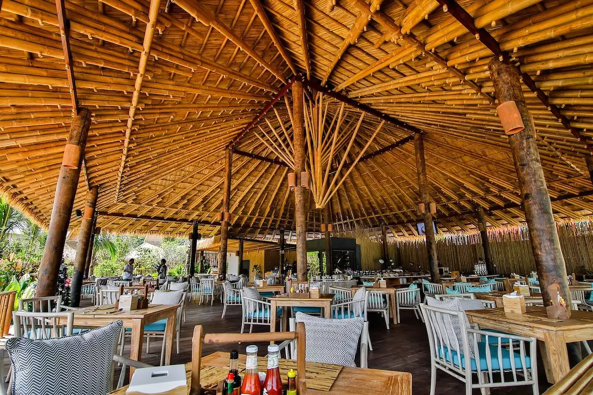 رستوران هتل فی‌فی کوکو بیچ